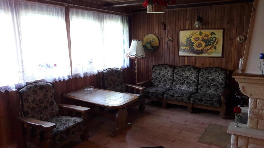 Villa Domek Letniskowy U Basi à Rowy  Extérieur photo