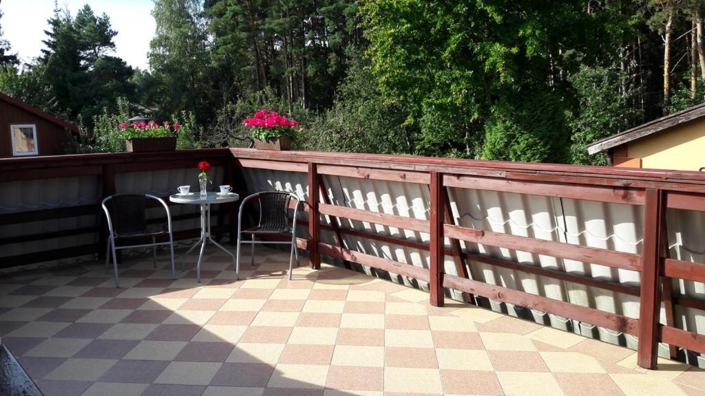 Villa Domek Letniskowy U Basi à Rowy  Extérieur photo